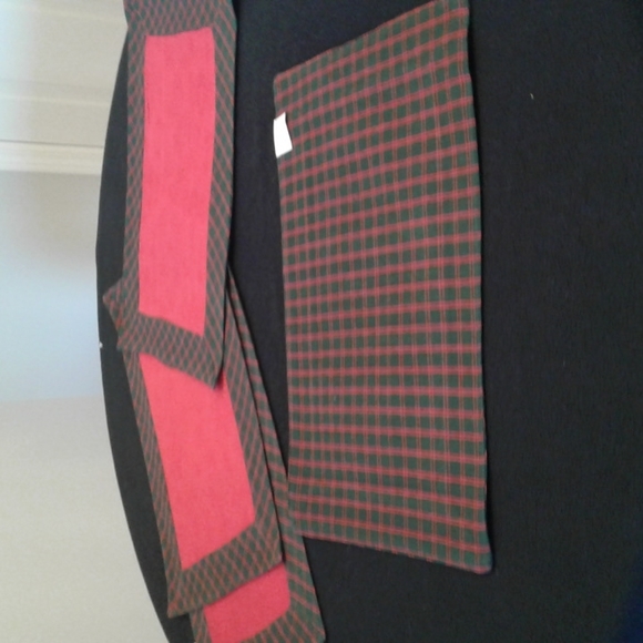 NEW CHRISTMAS PLACEMATS - Picture 2 of 4